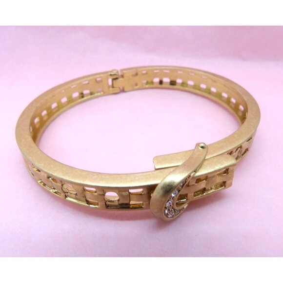 Avon Jewelry - Vintage Avon Goldtone Basketweave Buckle Bangle Bracelet NOS